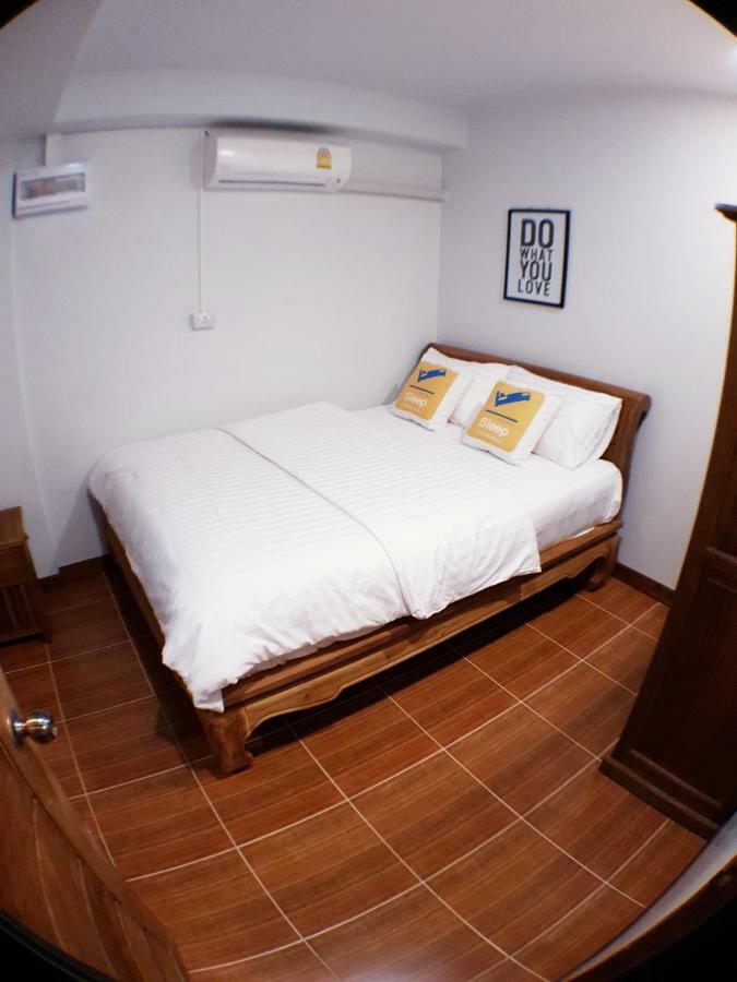Sleep Terminal Hostel Chiang Mai Dış mekan fotoğraf